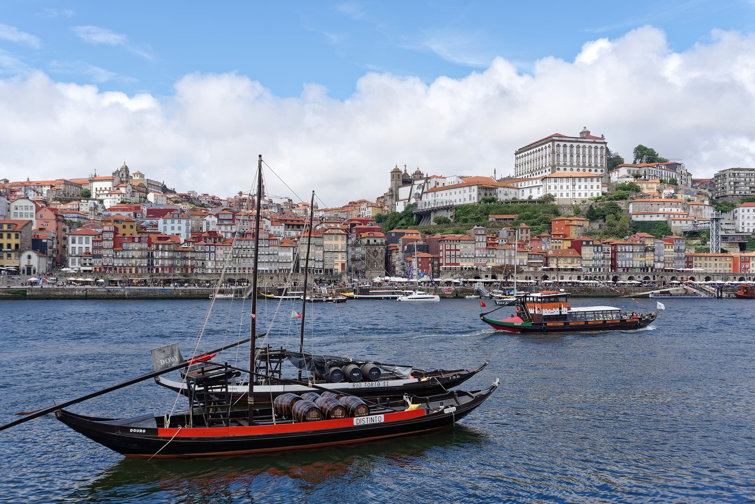 Porto Doesn't Explain Itself cover